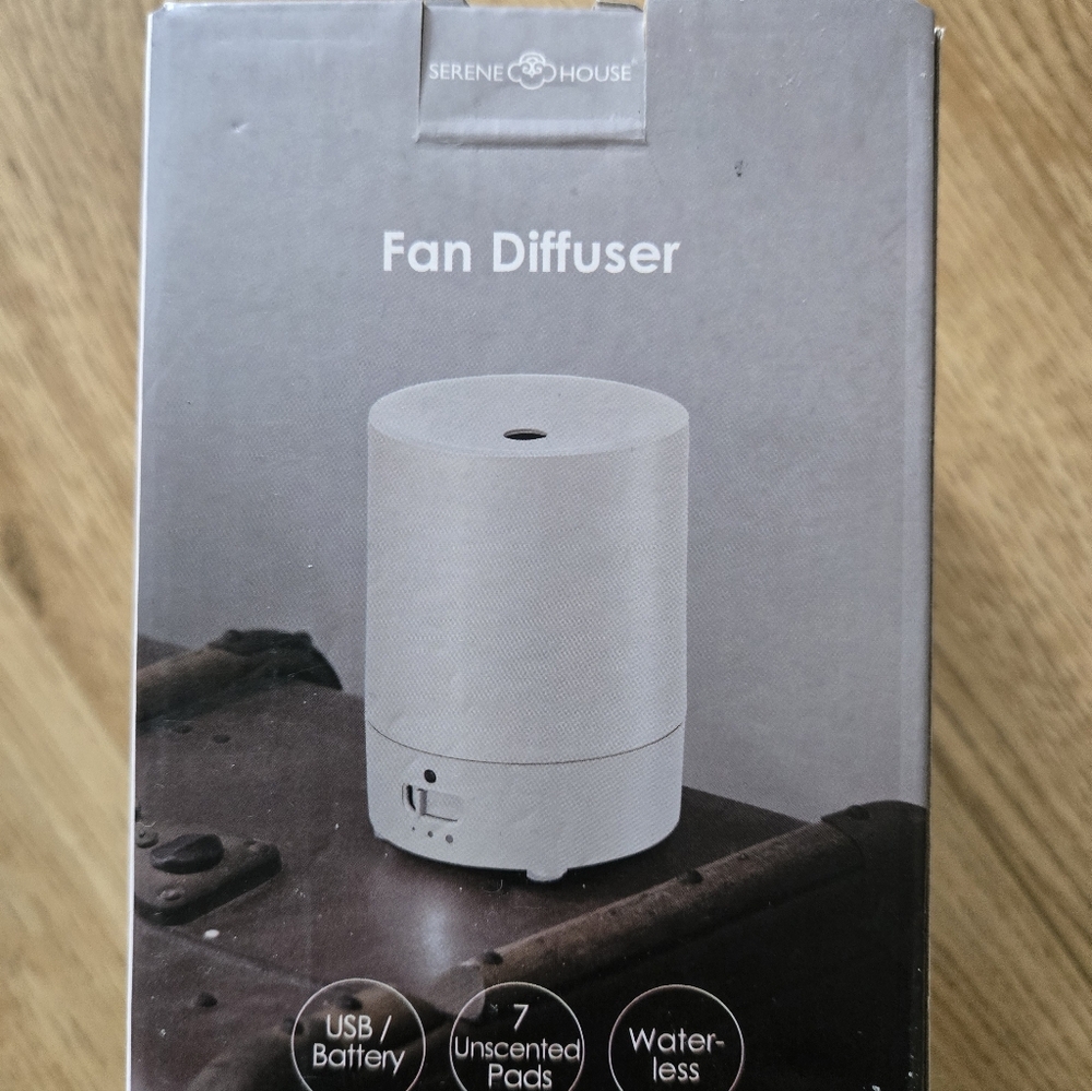 🆕️Scented Oil Diffuser. Freshen Any Room. Perfect for Gifting!